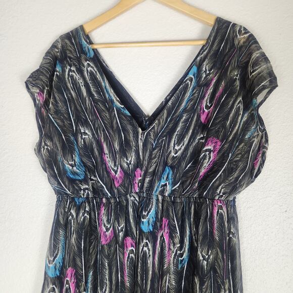 Lane Bryant V-neck Cap Sleeve Feather Print Maxi Dress, Size 14/16 - Picture 5 of 7